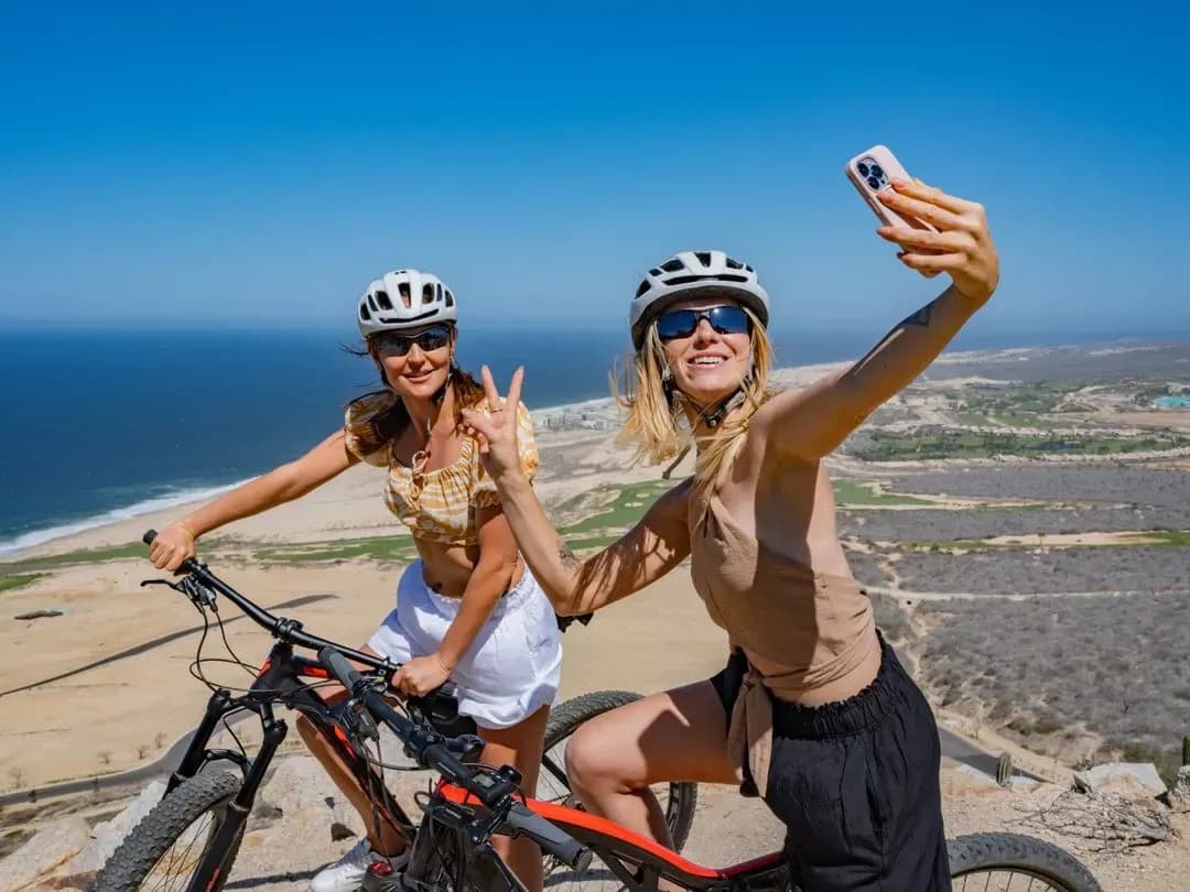 Exclusive community in Cabo for living with natural paths